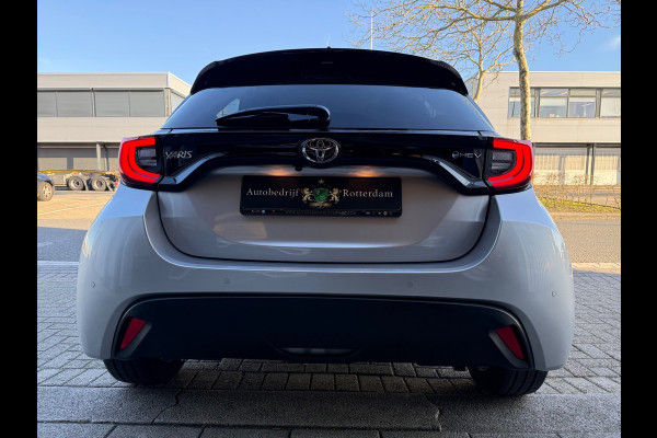 Toyota Yaris 1.5 Hybrid 130 Executive Apple CarPlay Bi-Tone
