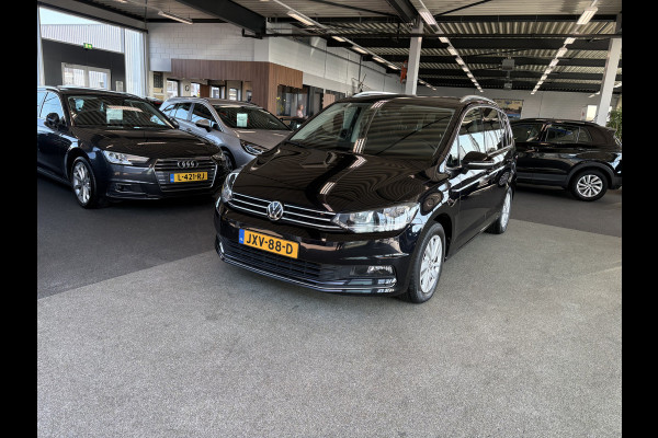 Volkswagen Touran 1.5 TSi 150pk Highline 7-persoons NAVI/CARPLAY/CLIMA/ADAPT.CRUISE/PDC/STOELVERWARMING
