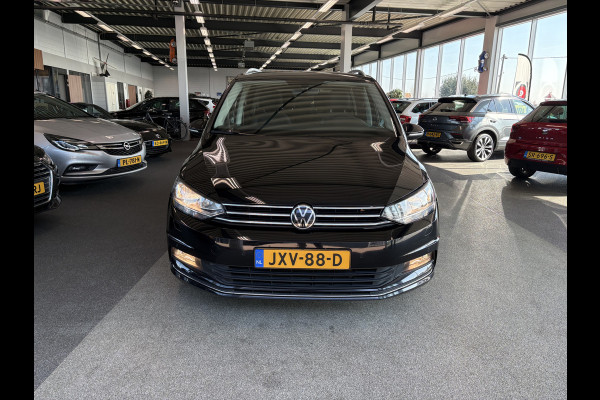 Volkswagen Touran 1.5 TSi 150pk Highline 7-persoons NAVI/CARPLAY/CLIMA/ADAPT.CRUISE/PDC/STOELVERWARMING