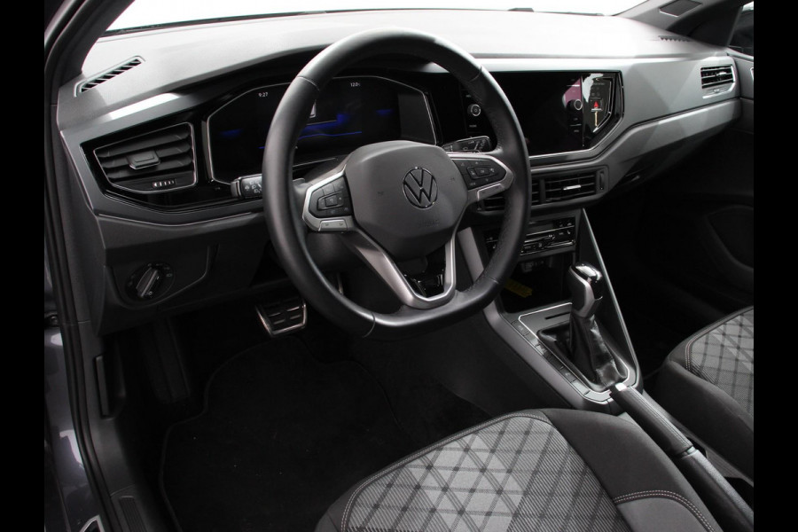 Volkswagen Polo 1.0 TSI 70kW DSG R-Line Design Pack | iQ light | Navigatie | Apple Carplay/Android Auto | Camera | Climate Control | Adaptive Cruise Control | Lichtmetalen velgen | Led | Parkeer sensoren