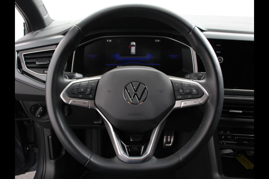Volkswagen Polo 1.0 TSI 70kW DSG R-Line Design Pack | iQ light | Navigatie | Apple Carplay/Android Auto | Camera | Climate Control | Adaptive Cruise Control | Lichtmetalen velgen | Led | Parkeer sensoren