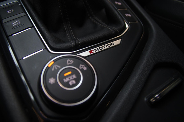 Volkswagen Tiguan 2.0 TSI 4Motion 3x R-line PANO-HUD-IQ LED-TREKHAAK