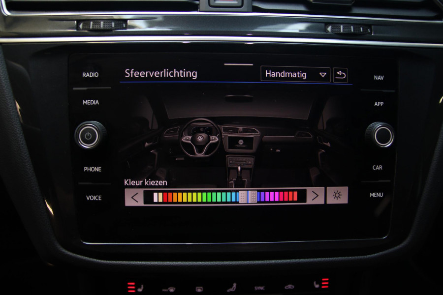 Volkswagen Tiguan 2.0 TSI 4Motion 3x R-line PANO-HUD-IQ LED-TREKHAAK