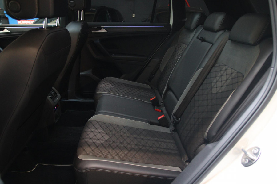 Volkswagen Tiguan 2.0 TSI 4Motion 3x R-line PANO-HUD-IQ LED-TREKHAAK
