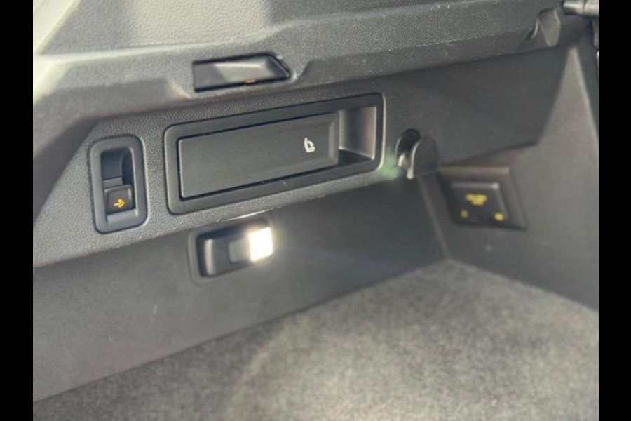 Volkswagen Tiguan 2.0 TSI 4Motion 3x R-line PANO-HUD-IQ LED-TREKHAAK