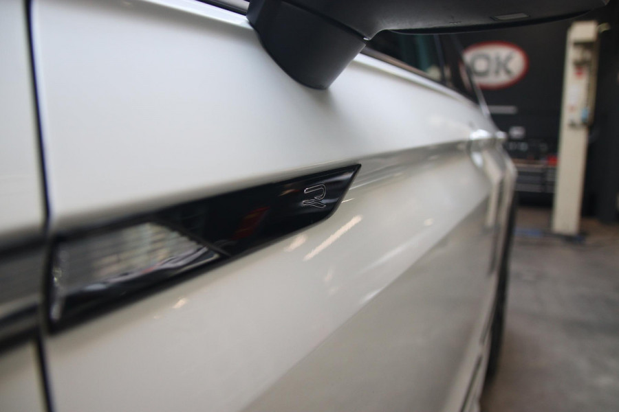 Volkswagen Tiguan 2.0 TSI 4Motion 3x R-line PANO-HUD-IQ LED-TREKHAAK