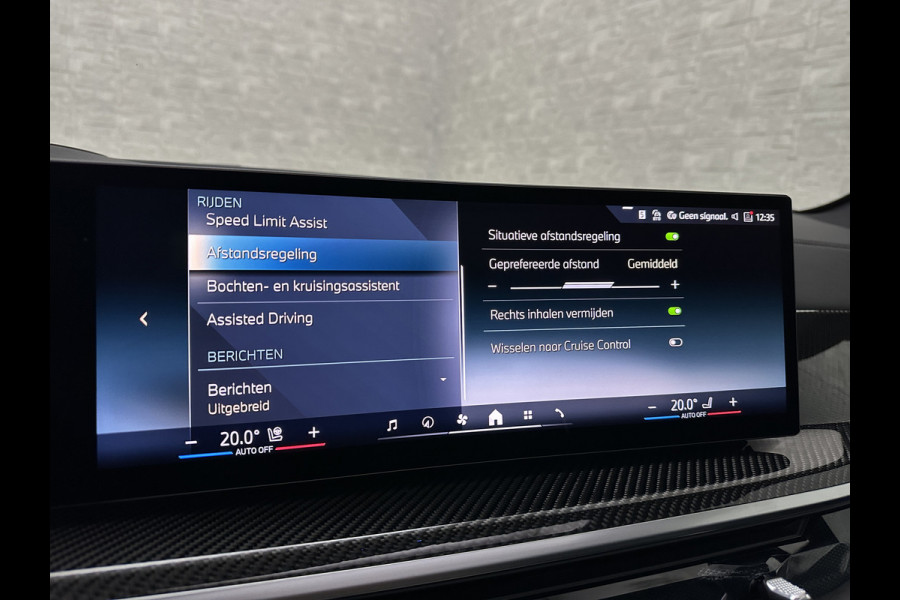 BMW X5 50e M-Sport Pro | M-Performance Stoelen | Achterasbesturing | Carbon | ACC | Panorama | 360 Camera | Soft-Close | Head-Up | M-Gordels | Trekhaak | Harman-Kardon | 22 inch | Individual Leder | Stoelventilatie | Stoelverwarming V+A | Keyless-Entry | Memory | Stuurverwarming | Iconic-Glow | Rij-Assist Pro | Beker Koeling & Verwarming | Zonwering |