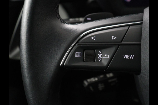 Audi A3 Limousine 30 TFSI Advanced edition | Stoelverwarming | Adaptive Cruise | Trekhaak | Carplay | LED | PDC | Navigatie | DAB