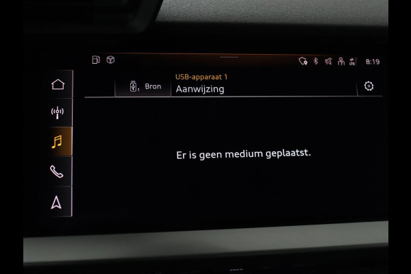 Audi A3 Limousine 30 TFSI Advanced edition | Stoelverwarming | Adaptive Cruise | Trekhaak | Carplay | LED | PDC | Navigatie | DAB