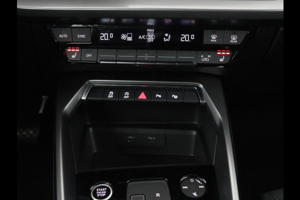Audi A3 Limousine 30 TFSI Advanced edition | Stoelverwarming | Adaptive Cruise | Trekhaak | Carplay | LED | PDC | Navigatie | DAB
