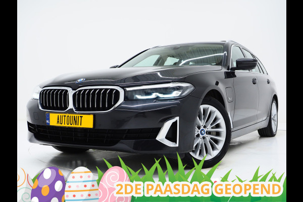 BMW 5 Serie Touring 530e xDrive | Panoramadak | Leder | Sfeerlicht | Carplay | Camera | Stoelverwarming