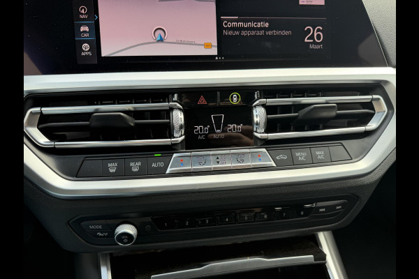 BMW 3-serie 330e | 360* Camera | Navigatie | Lederen Bekleding | DAB | Trekhaak |