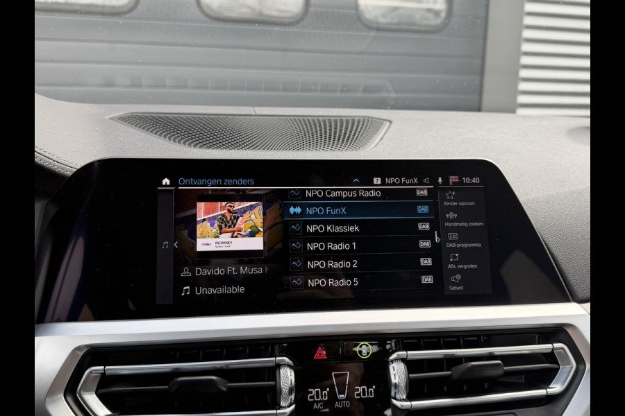 BMW 3-serie 330e | 360* Camera | Navigatie | Lederen Bekleding | DAB | Trekhaak |