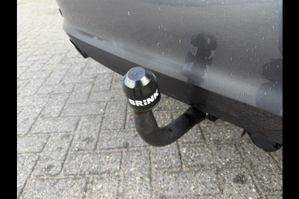 BMW 3-serie 330e | 360* Camera | Navigatie | Lederen Bekleding | DAB | Trekhaak |