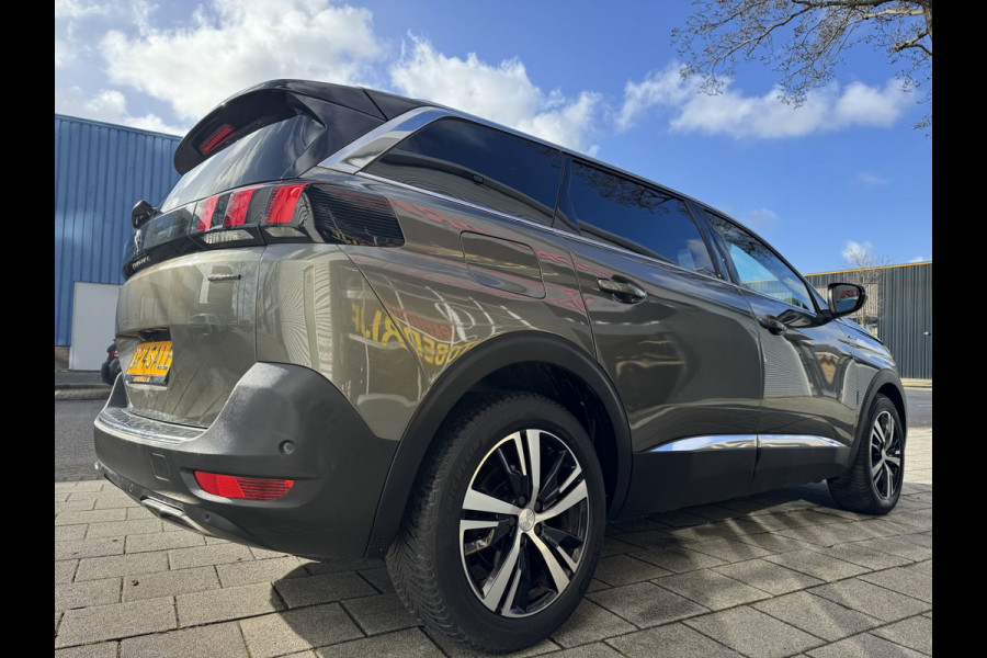 Peugeot 5008 1.2 PureTech GT-Line 7P - AUTOMAAT I Panorama dak I Navigatie / Apple CarPlay I 1/2 Leer I Sport pakket I Dealer ond.