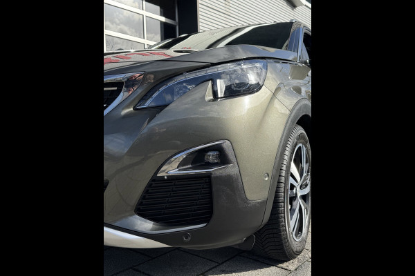 Peugeot 5008 1.2 PureTech GT-Line 7P - AUTOMAAT I Panorama dak I Navigatie / Apple CarPlay I 1/2 Leer I Sport pakket I Dealer ond.