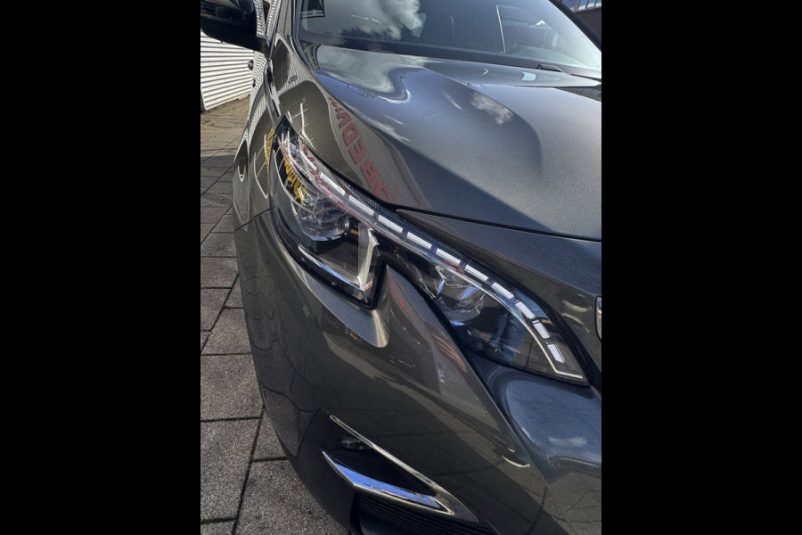 Peugeot 5008 1.2 PureTech GT-Line 7P - AUTOMAAT I Panorama dak I Navigatie / Apple CarPlay I 1/2 Leer I Sport pakket I Dealer ond.