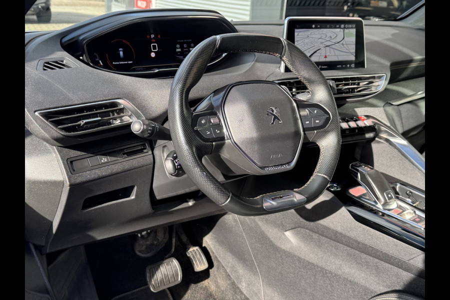 Peugeot 5008 1.2 PureTech GT-Line 7P - AUTOMAAT I Panorama dak I Navigatie / Apple CarPlay I 1/2 Leer I Sport pakket I Dealer ond.