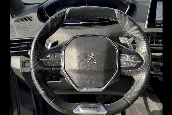 Peugeot 5008 1.2 PureTech GT-Line 7P - AUTOMAAT I Panorama dak I Navigatie / Apple CarPlay I 1/2 Leer I Sport pakket I Dealer ond.
