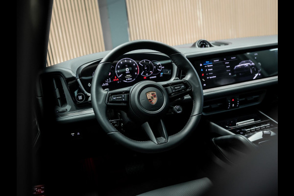 Porsche Cayenne Coupé 3.0 E-Hybrid Black Edition | Sportuitlaat | Stoelverwarming en verkoeling | Sport Chrono |