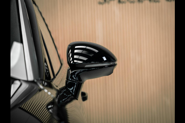 Porsche Cayenne Coupé 3.0 E-Hybrid Black Edition | Sportuitlaat | Stoelverwarming en verkoeling | Sport Chrono |