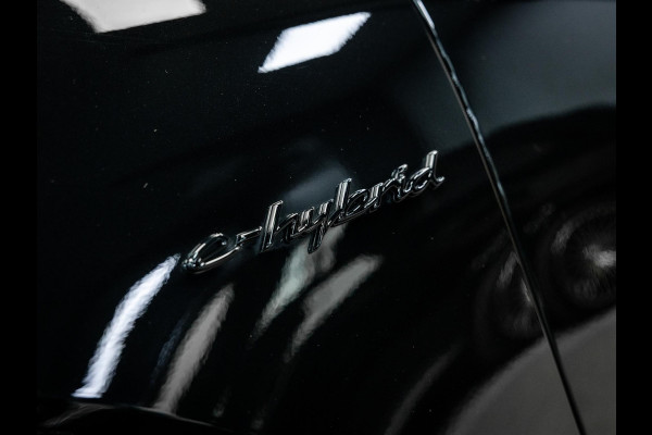 Porsche Cayenne Coupé 3.0 E-Hybrid Black Edition | Sportuitlaat | Stoelverwarming en verkoeling | Sport Chrono |