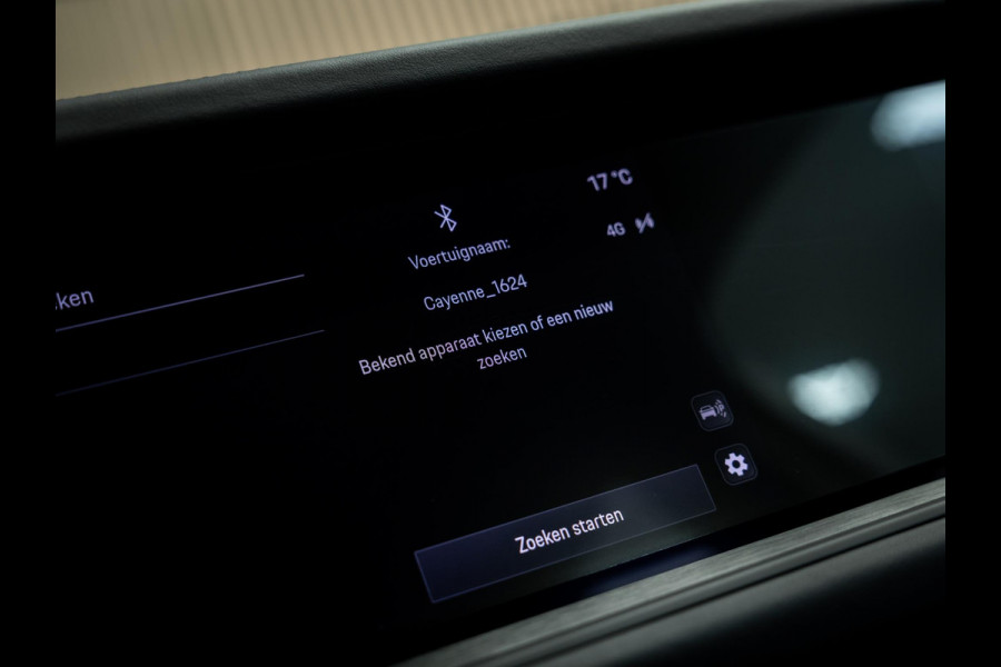 Porsche Cayenne Coupé 3.0 E-Hybrid Black Edition | Sportuitlaat | Stoelverwarming en verkoeling | Sport Chrono |