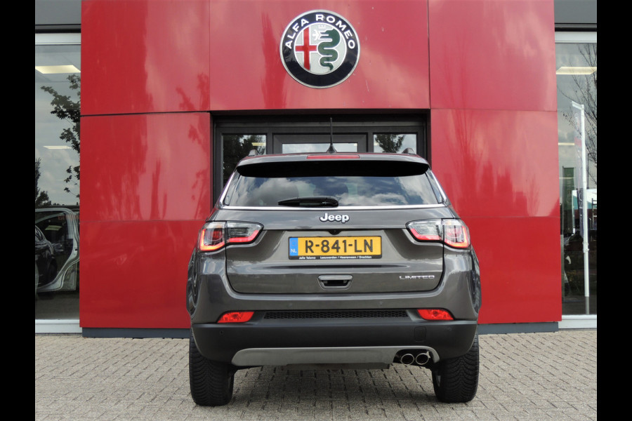 Jeep Compass 1.3T Limited Automaat 150PK | Clima | Xenon | Navi | Keyless | Licht/regen sensor | All-season banden