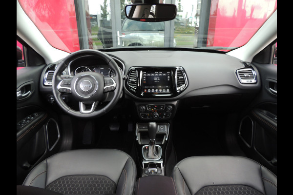 Jeep Compass 1.3T Limited Automaat 150PK | Clima | Xenon | Navi | Keyless | Licht/regen sensor | All-season banden