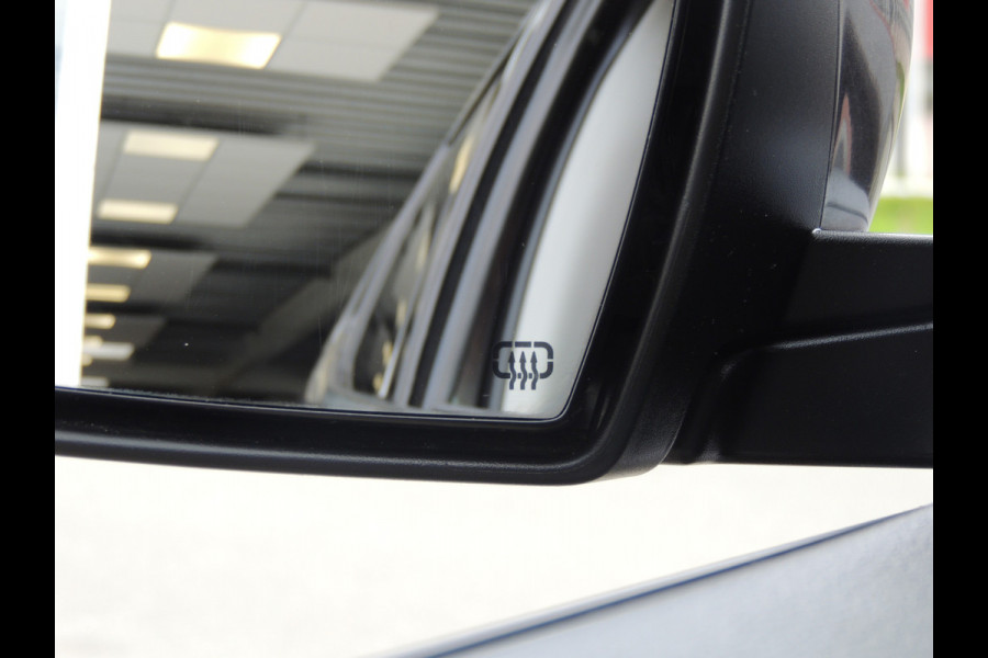 Jeep Compass 1.3T Limited Automaat 150PK | Clima | Xenon | Navi | Keyless | Licht/regen sensor | All-season banden