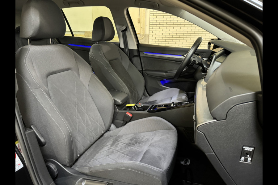 Volkswagen Golf 1.4 eHybrid 204PK DSG STYLE NAVI/CARPLAY/CAMERA