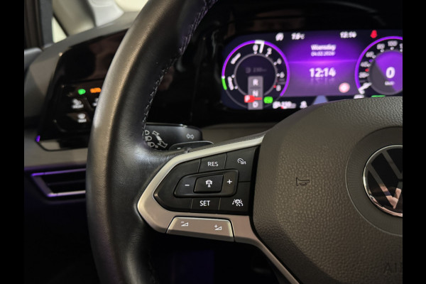 Volkswagen Golf 1.4 eHybrid 204PK DSG STYLE NAVI/CARPLAY/CAMERA