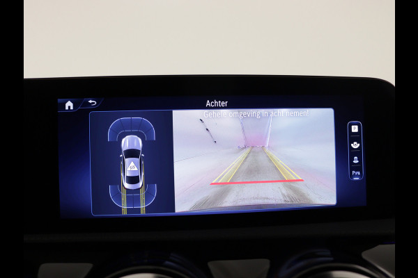 Mercedes-Benz CLA-Klasse 180 AMG Line 5 spaaks lichtmetalen velgen | Nightpakket | Premium Pakket | Distronic | MB-paasweekend