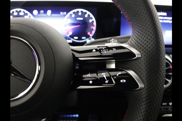 Mercedes-Benz CLA-Klasse 180 AMG Line 5 spaaks lichtmetalen velgen | Nightpakket | Premium Pakket | Distronic | MB-paasweekend