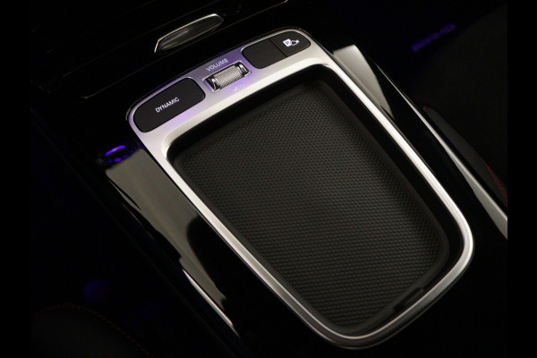 Mercedes-Benz CLA-Klasse 180 AMG Line 5 spaaks lichtmetalen velgen | Nightpakket | Premium Pakket | Distronic | MB-paasweekend