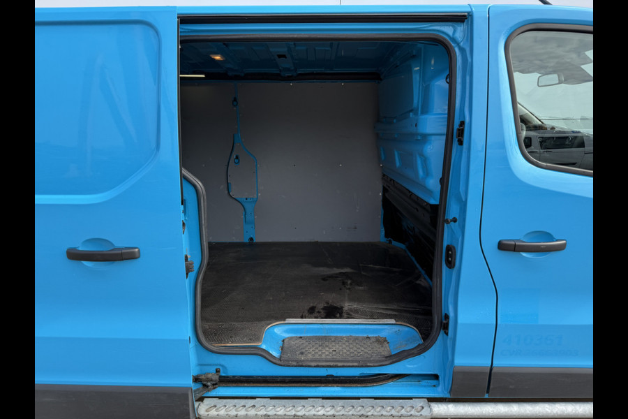 Renault Trafic 2.0 DCI 150PK Automaat L2H1 Cruise Control Airco sidebars camera Parkeersensoren Voor Achter Stoelverwarming
