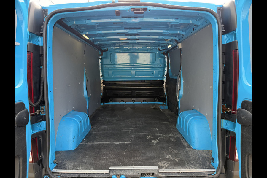 Renault Trafic 2.0 DCI 150PK Automaat L2H1 Cruise Control Airco sidebars camera Parkeersensoren Voor Achter Stoelverwarming