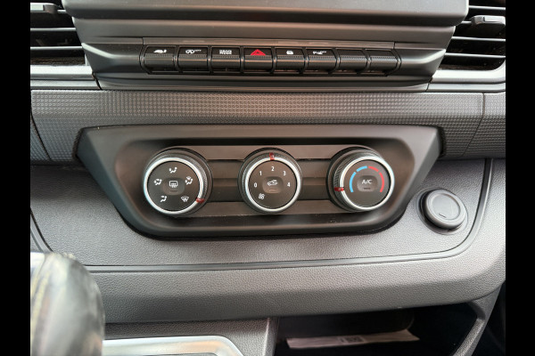 Renault Trafic 2.0 DCI 150PK Automaat L2H1 Cruise Control Airco sidebars camera Parkeersensoren Voor Achter Stoelverwarming