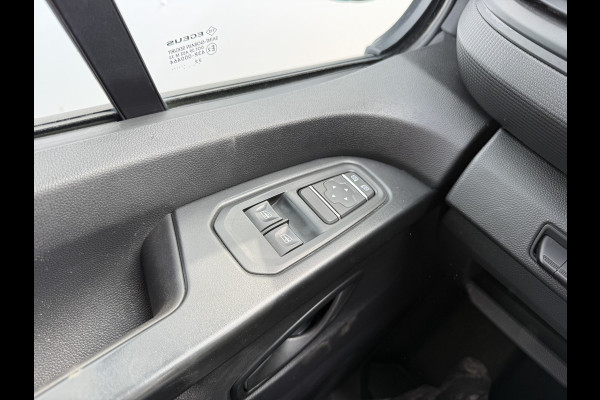 Renault Trafic 2.0 DCI 150PK Automaat L2H1 Cruise Control Airco sidebars camera Parkeersensoren Voor Achter Stoelverwarming