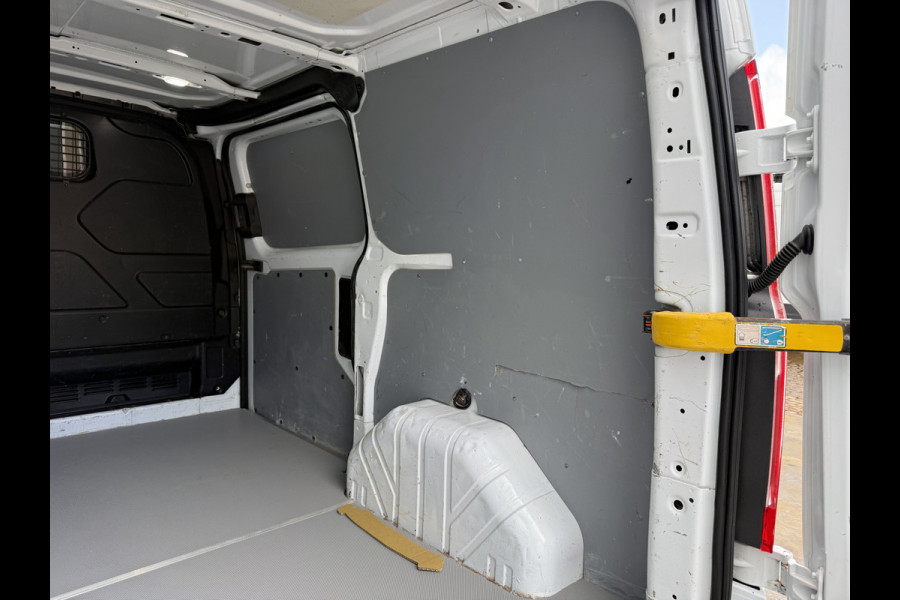 Ford Transit Custom Sport 290 2.0 TDI 185PK Automaat L1H1 Elektrisch Verstelbare Leren Stoelen Adaptieve Cruise Control Airco Trekhaak Stoelverwarming
