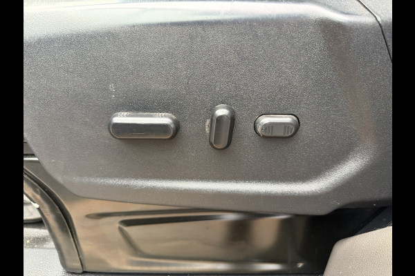 Ford Transit Custom Sport 290 2.0 TDI 185PK Automaat L1H1 Elektrisch Verstelbare Leren Stoelen Adaptieve Cruise Control Airco Trekhaak Stoelverwarming