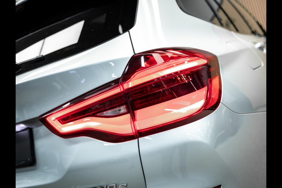 BMW X3 xDrive30e High Executive | Volledig M uitgevoerd | Stoelverwarming | Harman/Kardon | Memory |