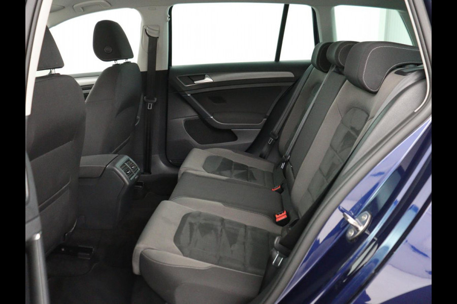 Volkswagen Golf Variant 1.5 TSI Comfortline Business | Adaptive Cruise | Massage | Camera | Carplay | Stoelverwarming | Virtual Cockpit