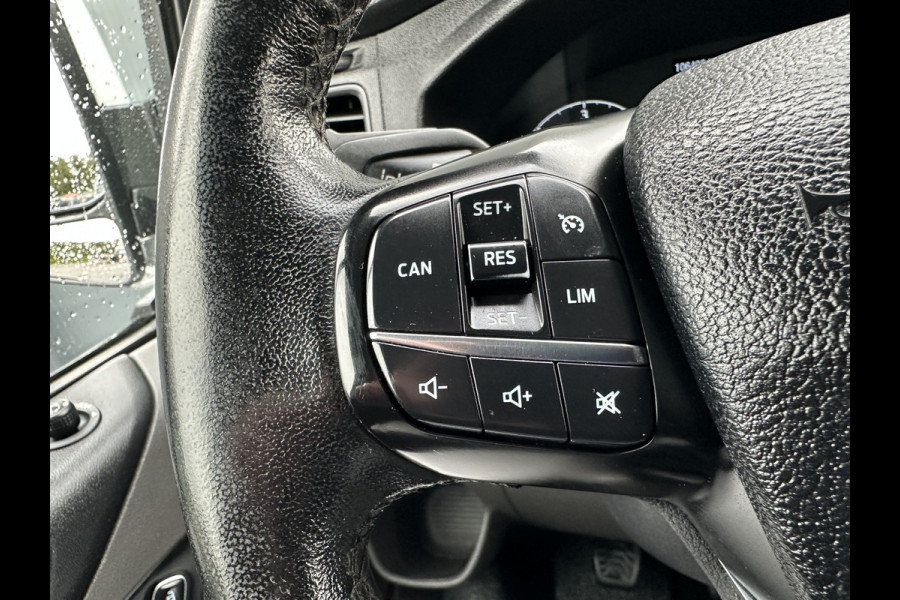 Ford Transit Custom 2.0 TDCI / L2H1 / DUBBEL CABINE / 1e EIG. / TREKHAAK / IMPERIAAL / CAMERA / CRUISE / 6 PERSOONS