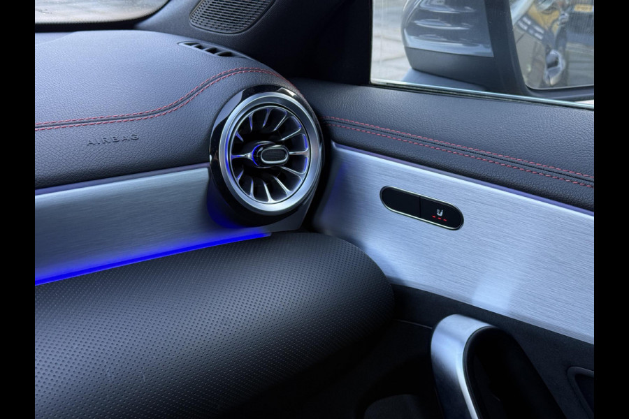 Mercedes-Benz CLA-Klasse Shooting Brake Aut. 180 Business Sol. AMG | Navi | Camera | Sfeer Verlichting |