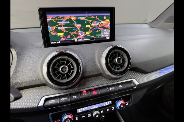 Audi Q2 35 TFSI S Line Edition One - Pano - Ambiance