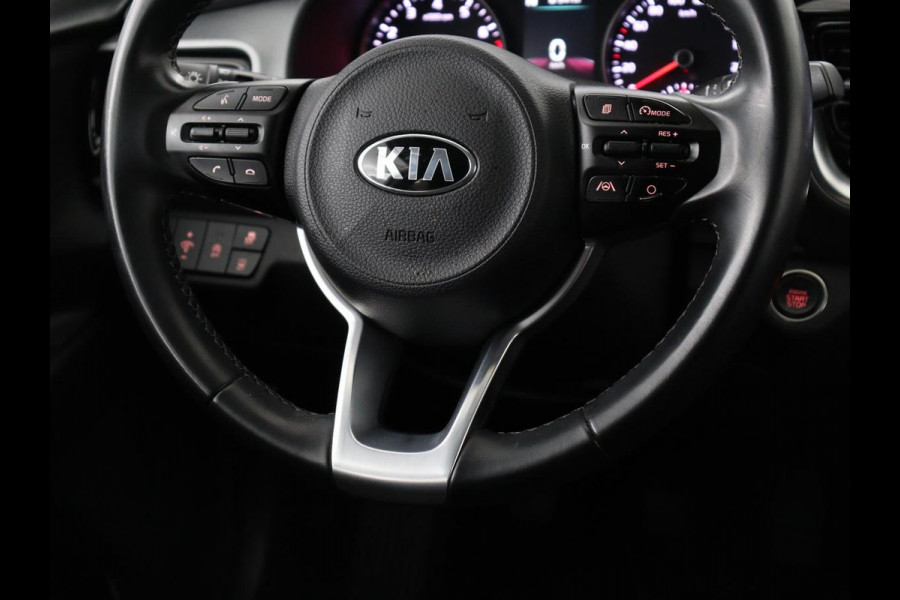 Kia Stonic 1.0 T-GDi MHEV DynamicPlusLine | Adaptive cruise | Carplay | Camera | Keyless | Climate control | DAB | Navigatie | Bluetooth