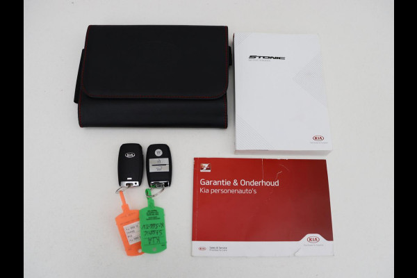 Kia Stonic 1.0 T-GDi MHEV DynamicPlusLine | Adaptive cruise | Carplay | Camera | Keyless | Climate control | DAB | Navigatie | Bluetooth