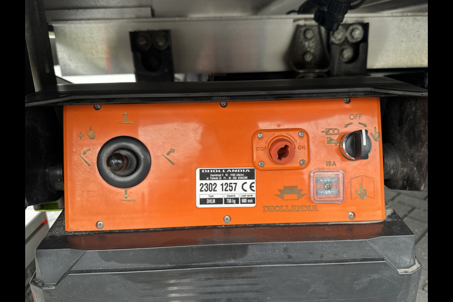 Mercedes-Benz Sprinter 319 CDI 191 PK 9G-TRONIC / BAKWAGEN / LAADKLEP / 17.571 KM !! / LED / 1e EIG. / ZIJDEUR / CAMERA / CRUISE / AIRCO