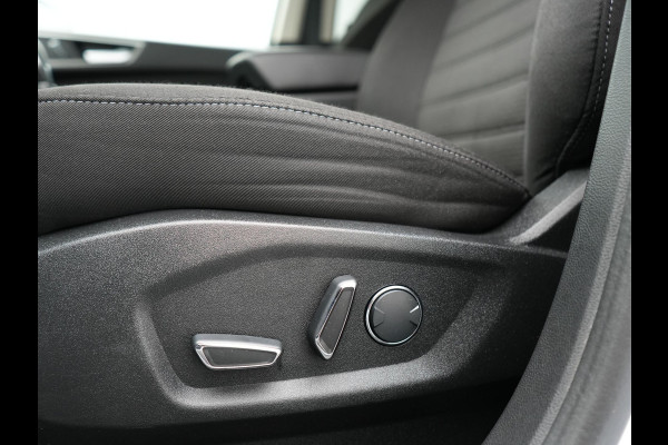 Ford Galaxy 2.0 Titanium 7 Persoons 241pk Automaat Dealer O.H. | Navigatie Full Map | Memory Stoelen Verwarmd | Camera | Apple Carplay | Keyless | Cruise Control |